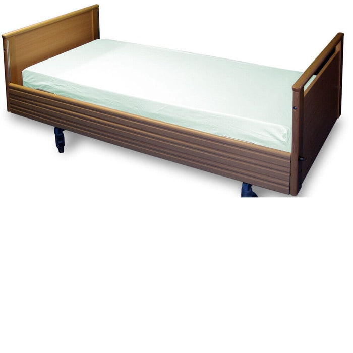 Image of Comfortnights Waterproof Wipe Clean Fitted Single Sheet on a plain background.