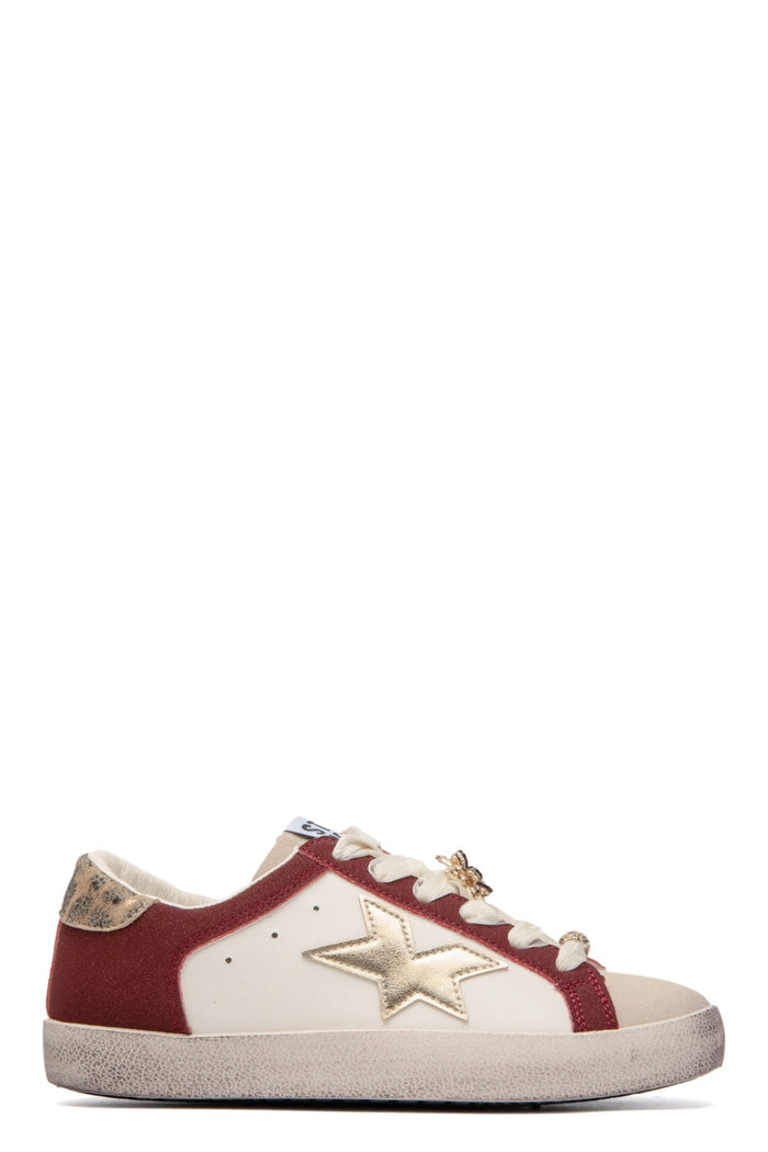 "Burgundy" spark sneakers