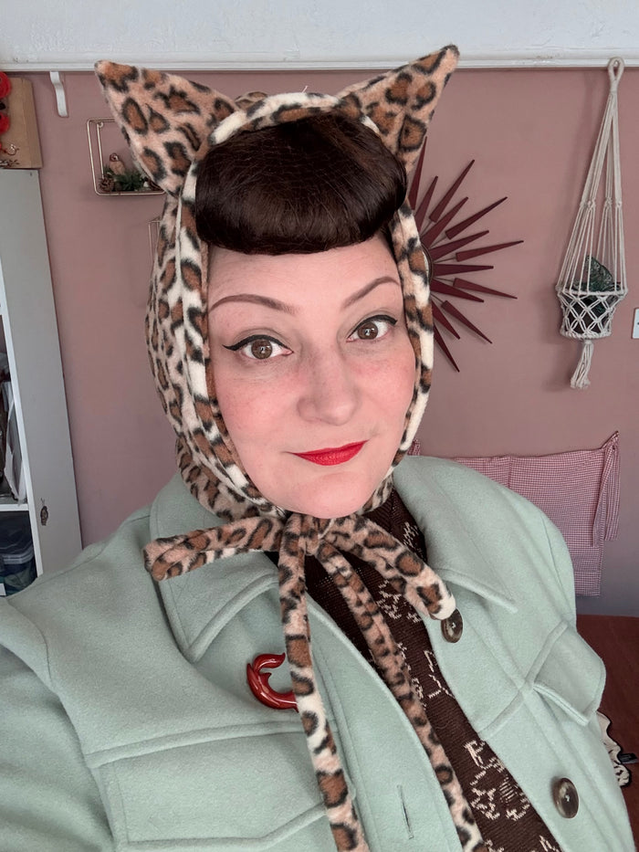 leopard print bonnet