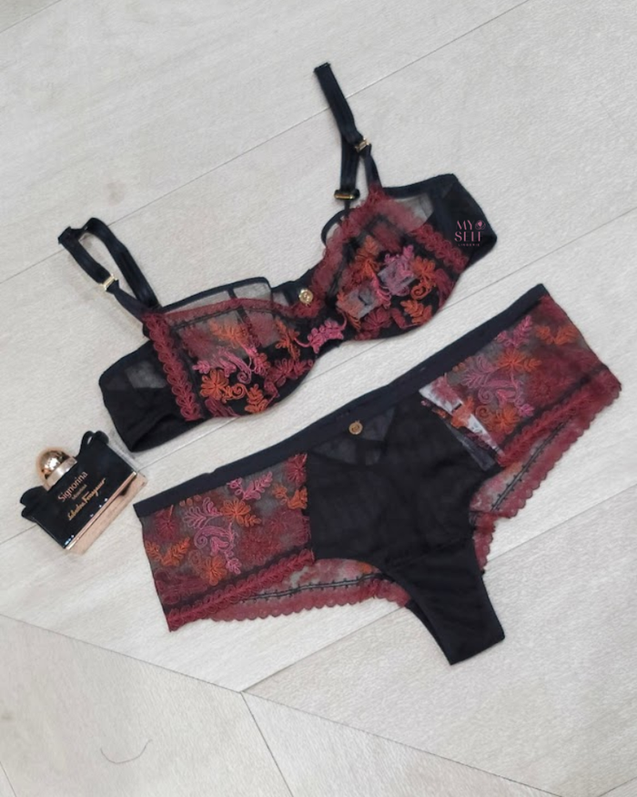 Chantelle 16Q5 Black Flowers New Romance Underwire Bra MYSELFLINGERIE.COM