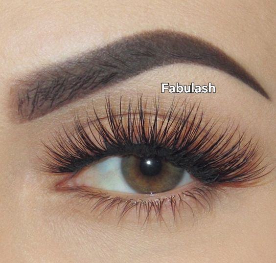 CLEARANCE DIY Eyelash plastic case + bond and remover by MinuLashes