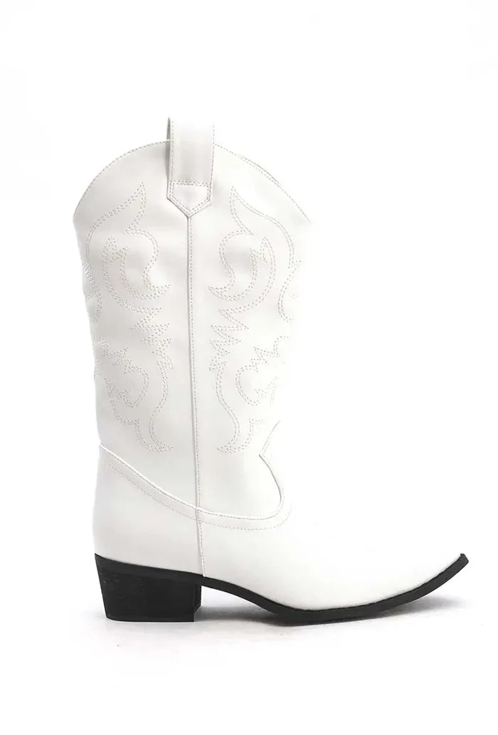 "Cowboy" boots white