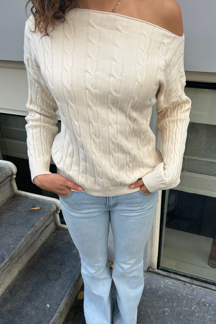 "Daphne" sweater white