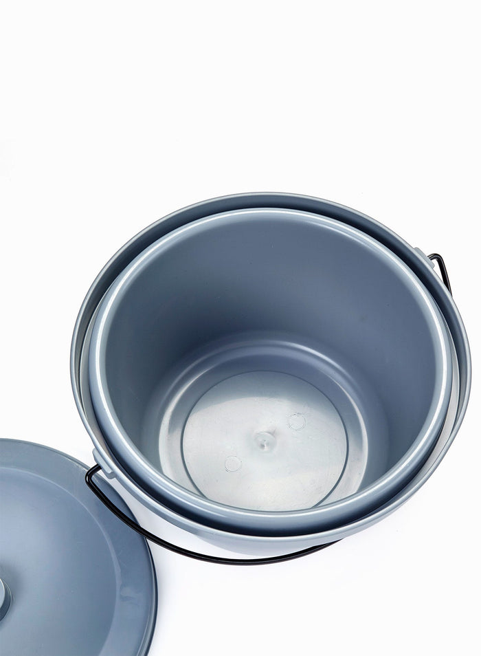 Easy Clean Commode Pan and Lid