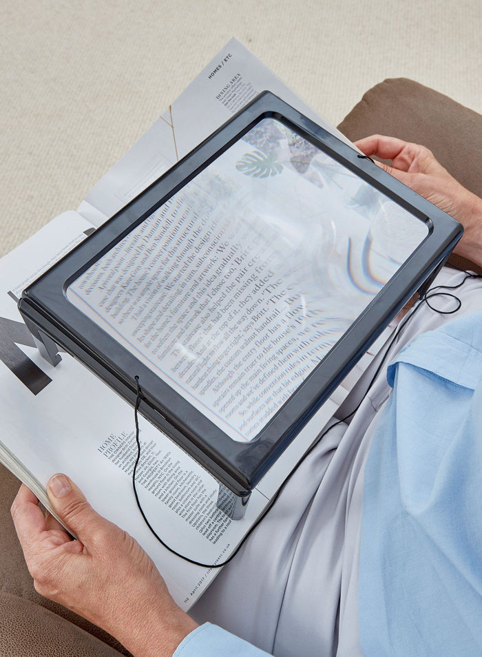 Hands Free Light Magnifier Stand