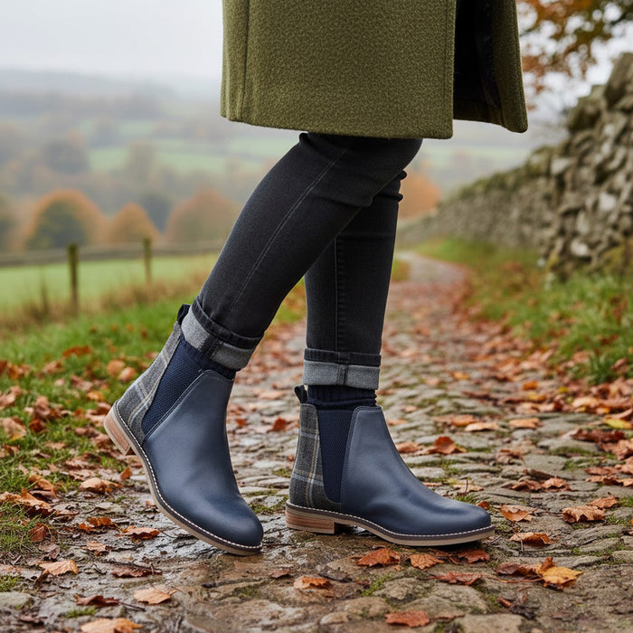 Juliet Leather Chelsea Boots - Blue