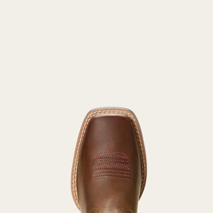 Close-up of the toe on the Ariat Kid's Quickdraw VentTEK western boot in youth sizing