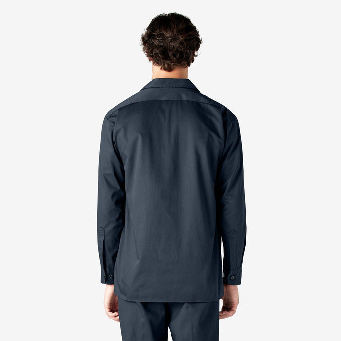 Back view of the Dickies long sleeve work shirt in dark navy with center pleat and yoke