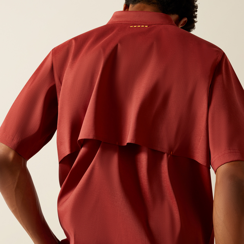 Ariat Made Tough VenTEK work shirt in firebrick red, detail of the ventilation panel