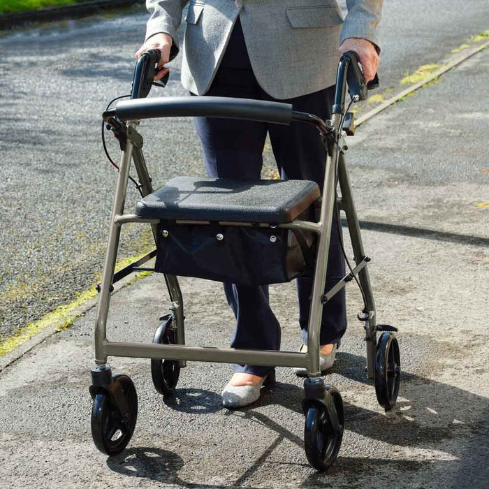 Silver / Eligible for VAT relief