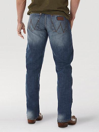 Wrangler Retro slim fit straight leg jean in cottonwood, alternate view