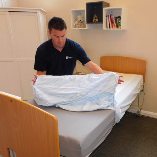 Diagram or packaging of Siba Satin 2 Way Fitted Base Sheet highlighting dimensions or features.