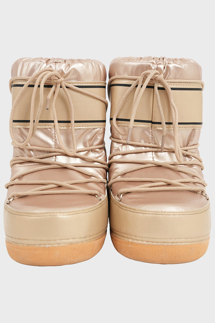 "Snowy" boots gold
